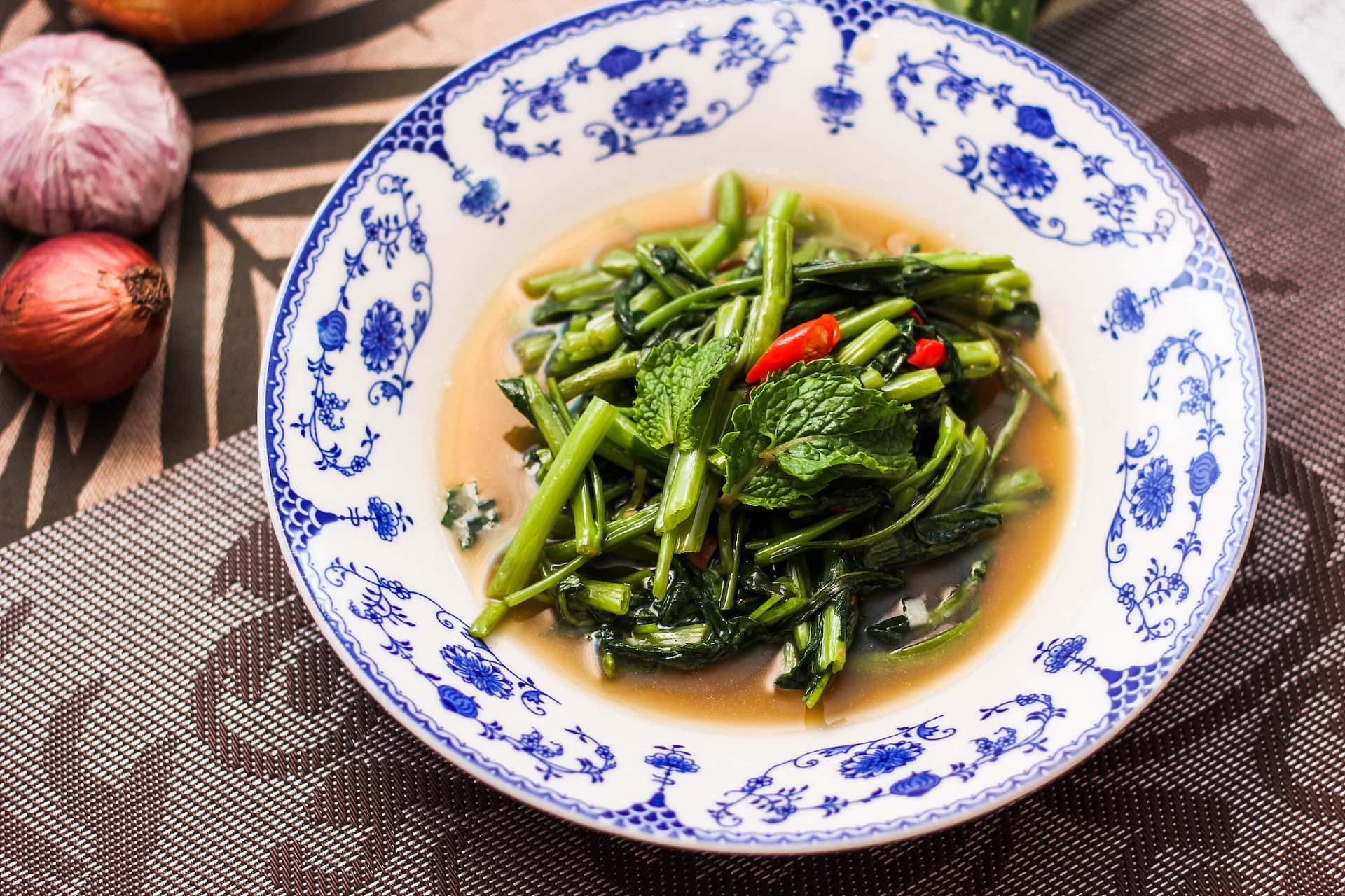 Home 8 A Taste of Thailand: Discovering the Flavors and Traditions of Thai Cuisine